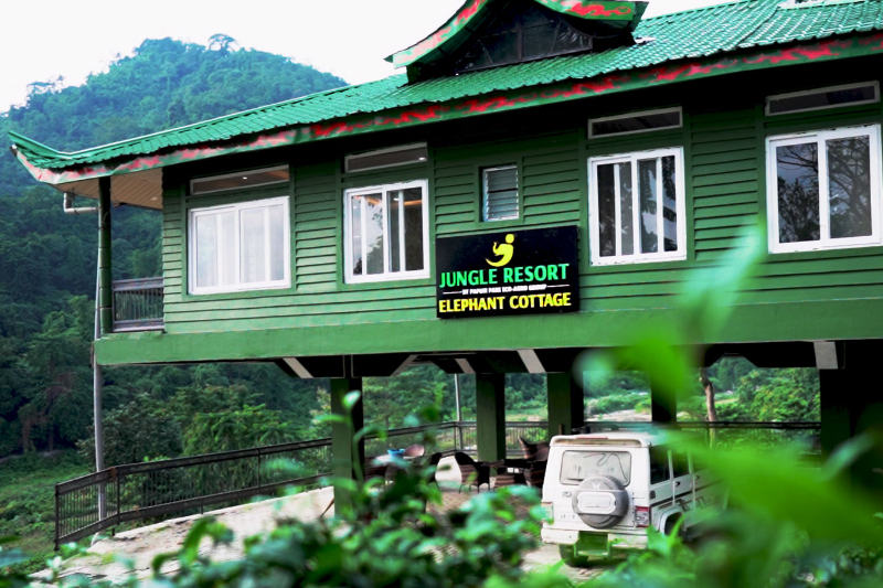 PREMIUM ELEPHANT COTTAGE